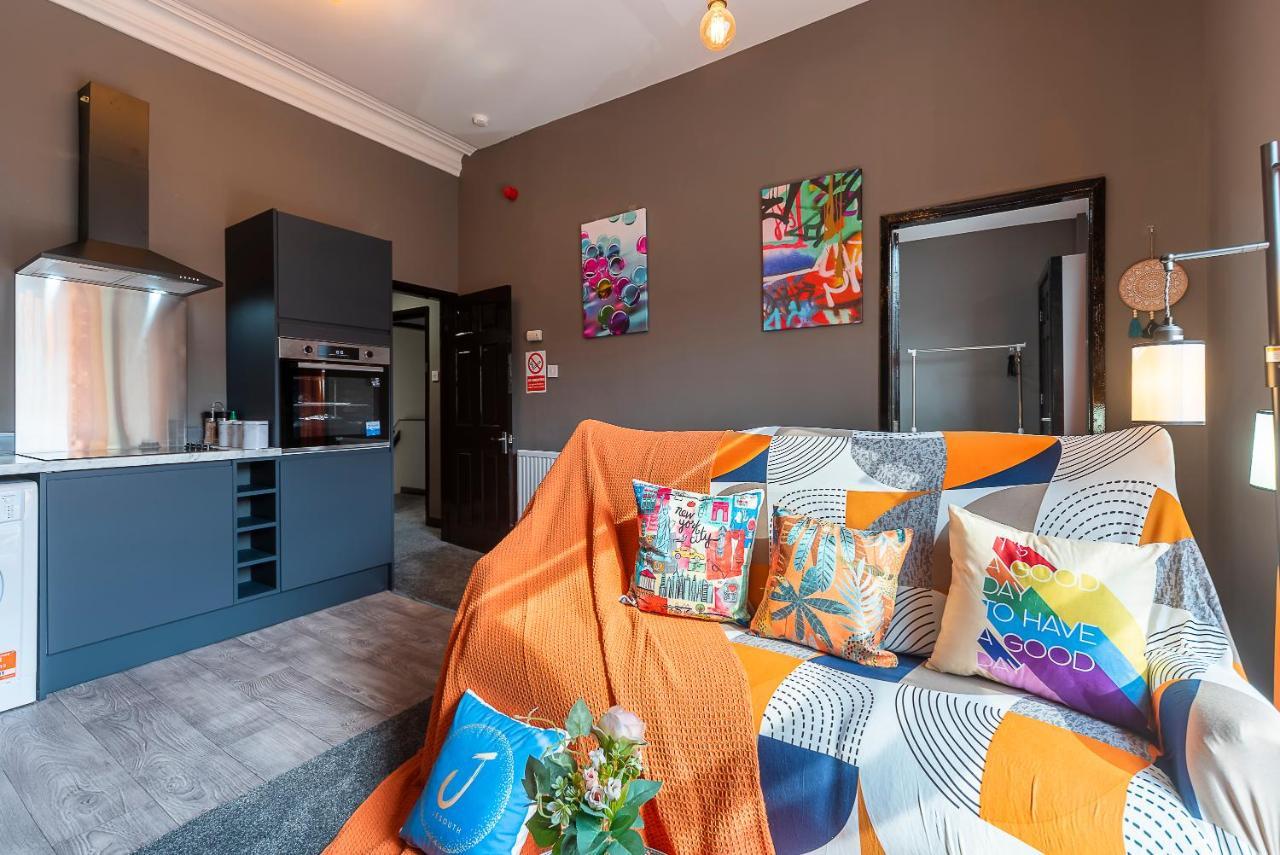 Art-Filled Bohemian 1 Bedroom Apt 2 Beds Colourful Praise Inn Apartment Kingston upon Hull Εξωτερικό φωτογραφία