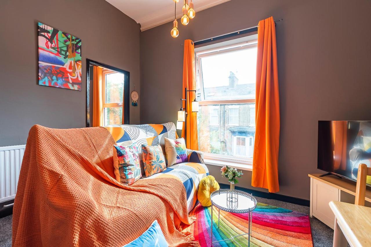 Art-Filled Bohemian 1 Bedroom Apt 2 Beds Colourful Praise Inn Apartment Kingston upon Hull Εξωτερικό φωτογραφία